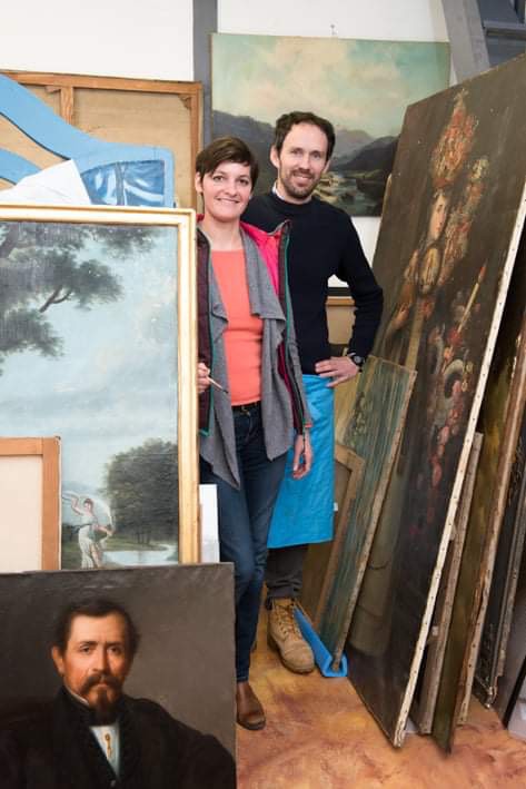 David Pacaud et Aurélie Allavoine, restaurateurs de tableaux